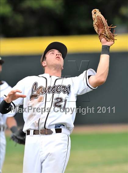 Thumbnail 2 in Notre Dame Prep vs St. Francis (Hard 9 National Classic) photogallery.