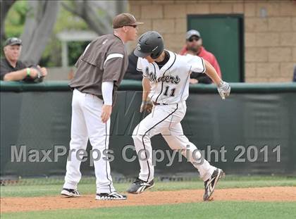 Thumbnail 2 in Notre Dame Prep vs St. Francis (Hard 9 National Classic) photogallery.