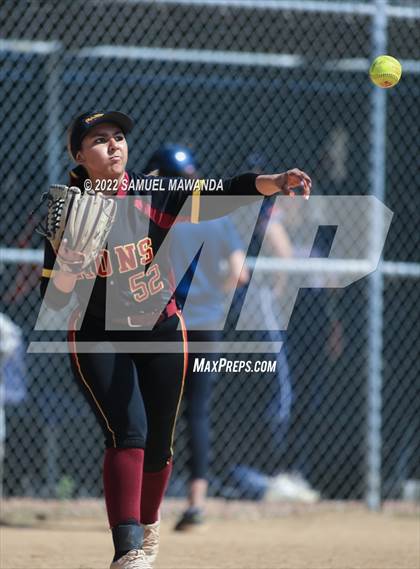 Thumbnail 2 in Chaminade vs Fairfax photogallery.