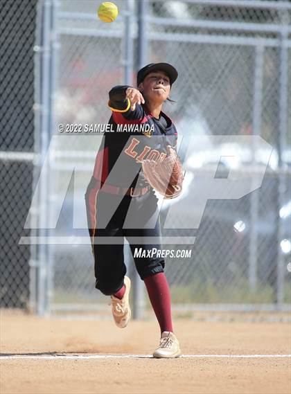 Thumbnail 1 in Chaminade vs Fairfax photogallery.