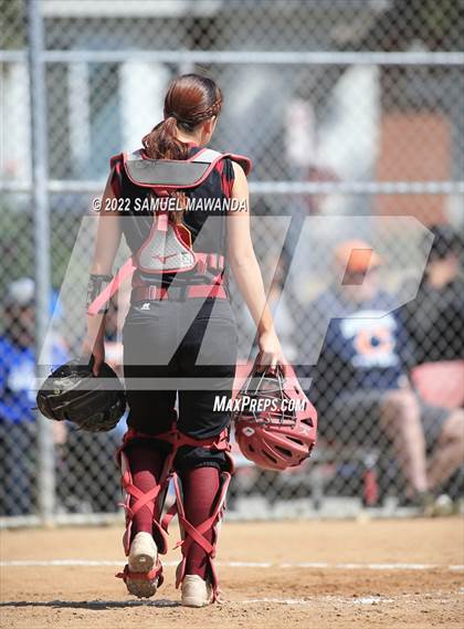 Thumbnail 2 in Chaminade vs Fairfax photogallery.