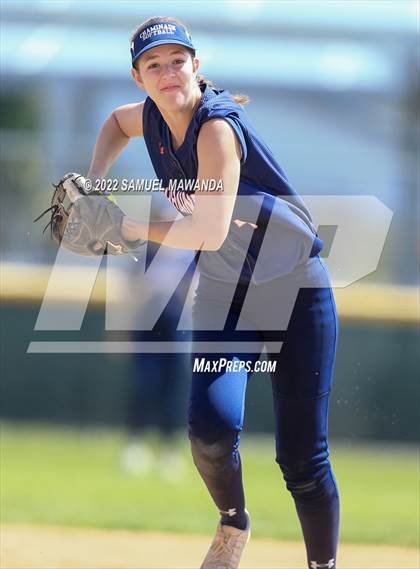 Thumbnail 3 in Chaminade vs Fairfax photogallery.