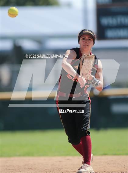 Thumbnail 2 in Chaminade vs Fairfax photogallery.