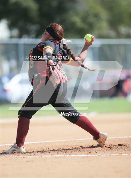Thumbnail 1 in Chaminade vs Fairfax photogallery.