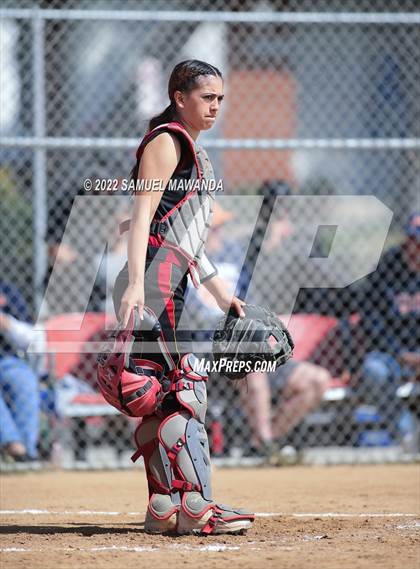 Thumbnail 3 in Chaminade vs Fairfax photogallery.