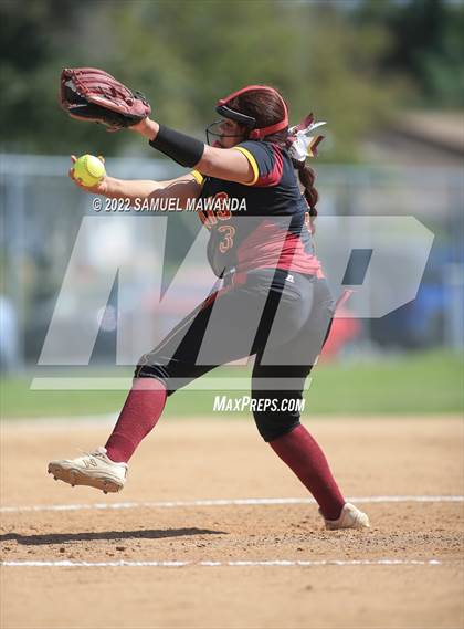 Thumbnail 3 in Chaminade vs Fairfax photogallery.