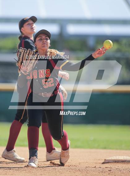 Thumbnail 1 in Chaminade vs Fairfax photogallery.