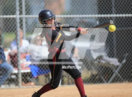 Thumbnail 2 in Chaminade vs Fairfax photogallery.