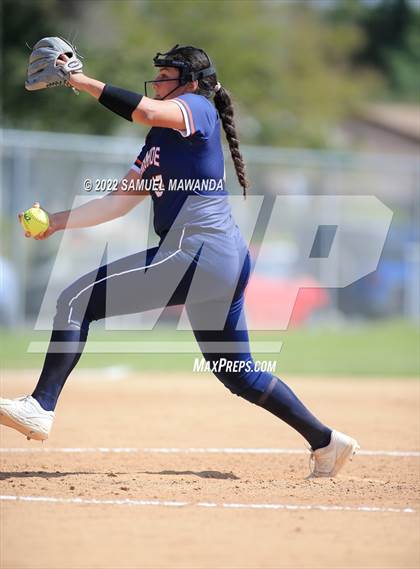 Thumbnail 2 in Chaminade vs Fairfax photogallery.