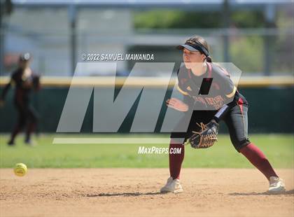 Thumbnail 2 in Chaminade vs Fairfax photogallery.