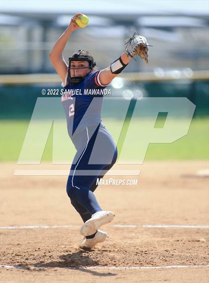 Thumbnail 1 in Chaminade vs Fairfax photogallery.