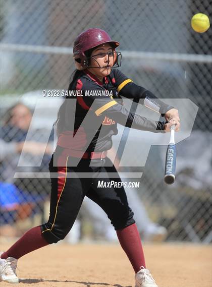 Thumbnail 3 in Chaminade vs Fairfax photogallery.