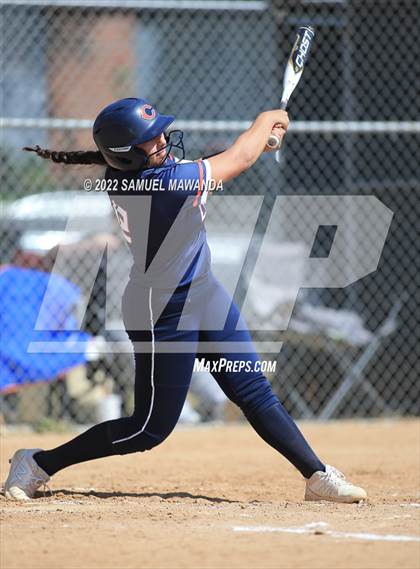 Thumbnail 2 in Chaminade vs Fairfax photogallery.