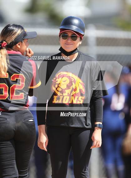 Thumbnail 3 in Chaminade vs Fairfax photogallery.