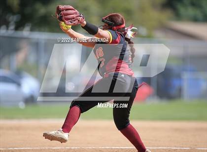 Thumbnail 3 in Chaminade vs Fairfax photogallery.