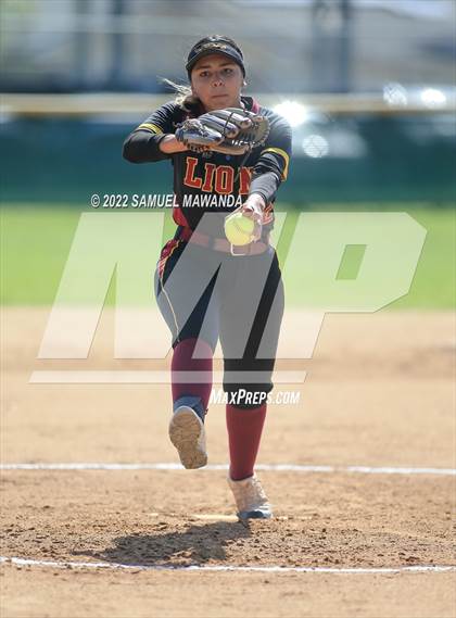 Thumbnail 2 in Chaminade vs Fairfax photogallery.