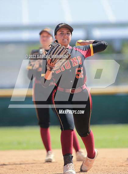 Thumbnail 3 in Chaminade vs Fairfax photogallery.
