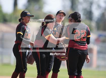 Thumbnail 2 in Chaminade vs Fairfax photogallery.