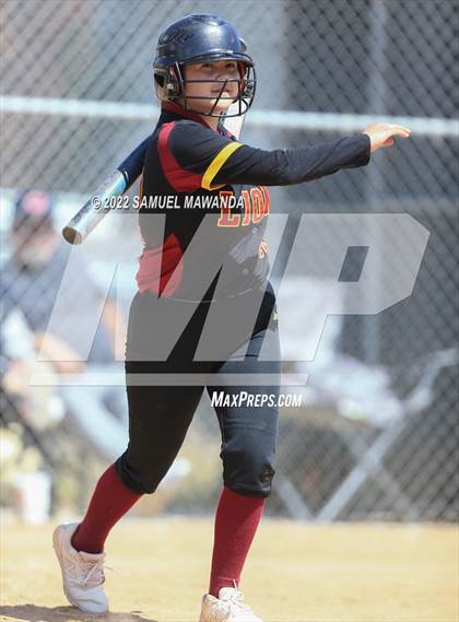 Thumbnail 1 in Chaminade vs Fairfax photogallery.