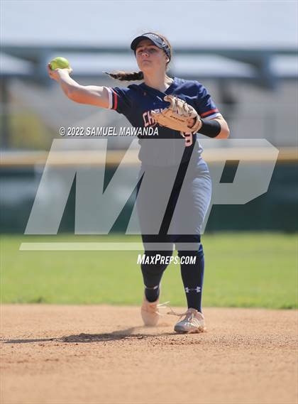 Thumbnail 1 in Chaminade vs Fairfax photogallery.