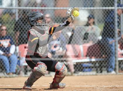 Thumbnail 3 in Chaminade vs Fairfax photogallery.