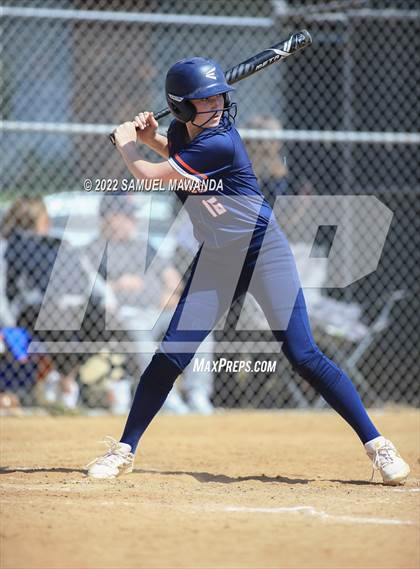 Thumbnail 3 in Chaminade vs Fairfax photogallery.