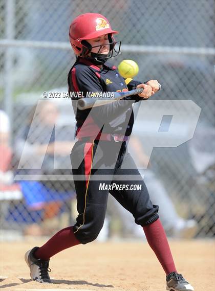 Thumbnail 2 in Chaminade vs Fairfax photogallery.