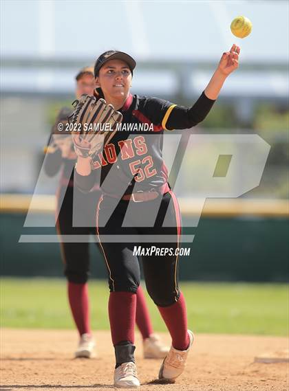 Thumbnail 1 in Chaminade vs Fairfax photogallery.