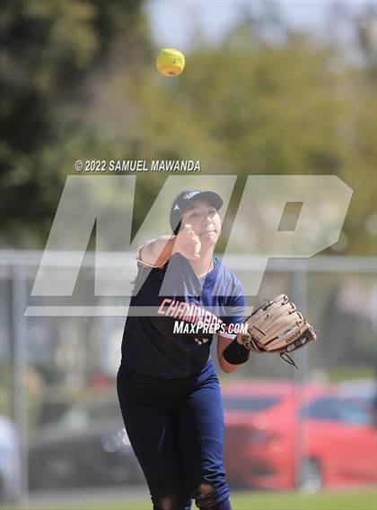 Thumbnail 3 in Chaminade vs Fairfax photogallery.