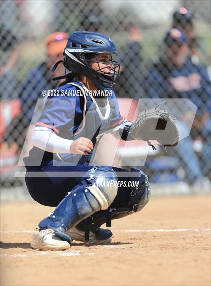 Thumbnail 3 in Chaminade vs Fairfax photogallery.