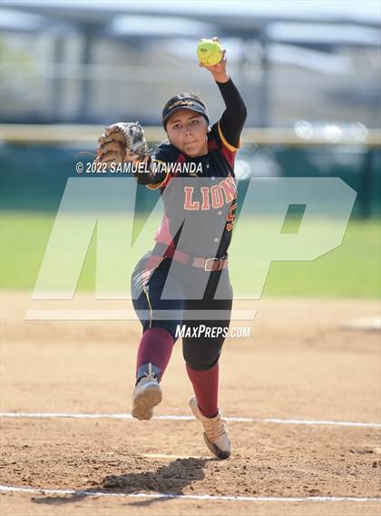 Thumbnail 3 in Chaminade vs Fairfax photogallery.