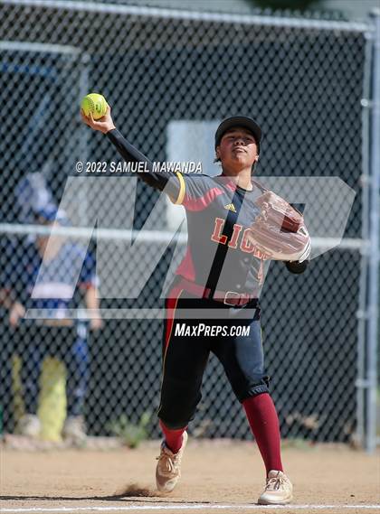Thumbnail 2 in Chaminade vs Fairfax photogallery.