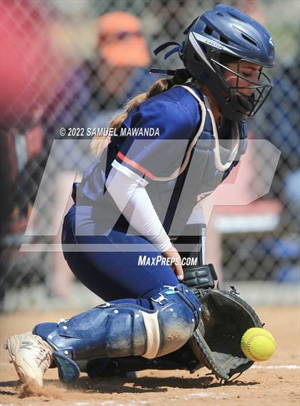 Thumbnail 1 in Chaminade vs Fairfax photogallery.
