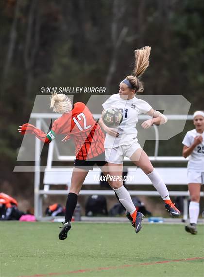 Thumbnail 1 in Staples vs. Ridgefield (FCIAC Semifinal) photogallery.