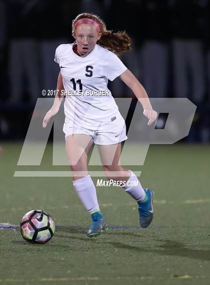 Thumbnail 3 in Staples vs. Ridgefield (FCIAC Semifinal) photogallery.