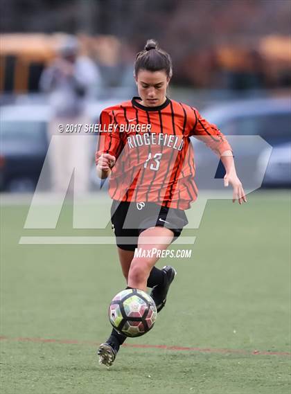 Thumbnail 1 in Staples vs. Ridgefield (FCIAC Semifinal) photogallery.