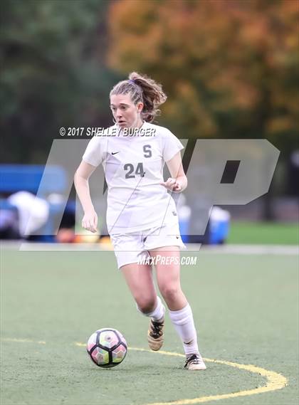 Thumbnail 2 in Staples vs. Ridgefield (FCIAC Semifinal) photogallery.