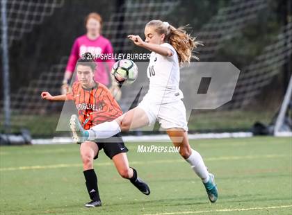 Thumbnail 3 in Staples vs. Ridgefield (FCIAC Semifinal) photogallery.