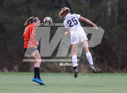 Thumbnail 3 in Staples vs. Ridgefield (FCIAC Semifinal) photogallery.