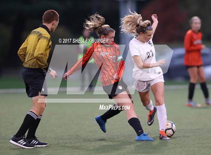 Thumbnail 3 in Staples vs. Ridgefield (FCIAC Semifinal) photogallery.