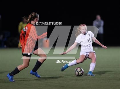 Thumbnail 3 in Staples vs. Ridgefield (FCIAC Semifinal) photogallery.