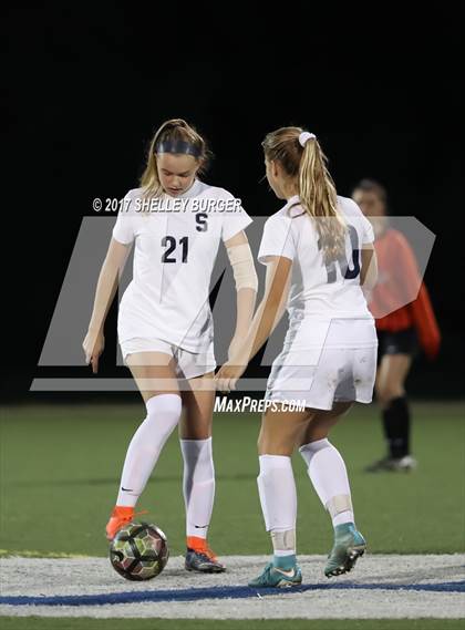 Thumbnail 3 in Staples vs. Ridgefield (FCIAC Semifinal) photogallery.