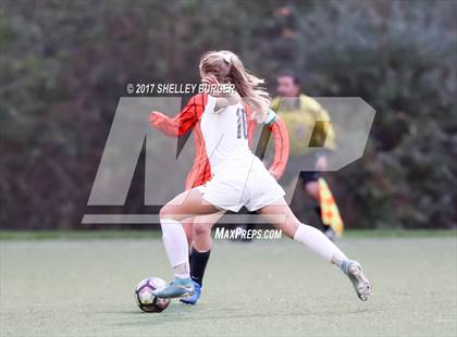 Thumbnail 1 in Staples vs. Ridgefield (FCIAC Semifinal) photogallery.