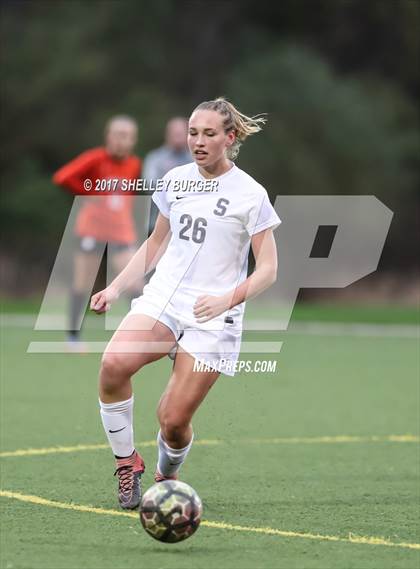 Thumbnail 2 in Staples vs. Ridgefield (FCIAC Semifinal) photogallery.