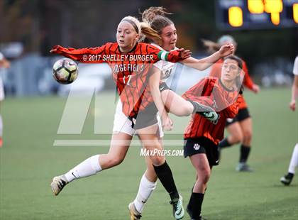 Thumbnail 2 in Staples vs. Ridgefield (FCIAC Semifinal) photogallery.