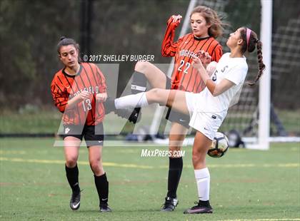 Thumbnail 3 in Staples vs. Ridgefield (FCIAC Semifinal) photogallery.