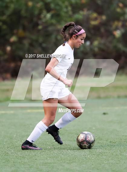 Thumbnail 1 in Staples vs. Ridgefield (FCIAC Semifinal) photogallery.