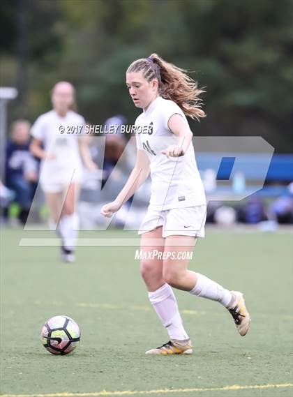 Thumbnail 2 in Staples vs. Ridgefield (FCIAC Semifinal) photogallery.
