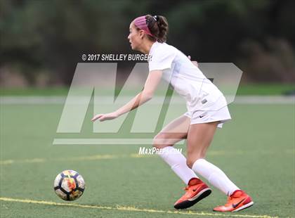 Thumbnail 3 in Staples vs. Ridgefield (FCIAC Semifinal) photogallery.