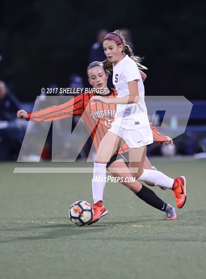 Thumbnail 2 in Staples vs. Ridgefield (FCIAC Semifinal) photogallery.